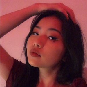 Meet your Posher, Lina